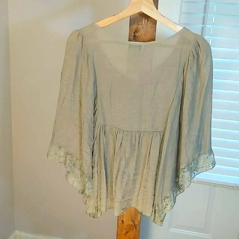 J Gee Boho Olive Green Top Blouse Front Lace And Sleeves Tie Size M Pleated. - Picture 2 of 11